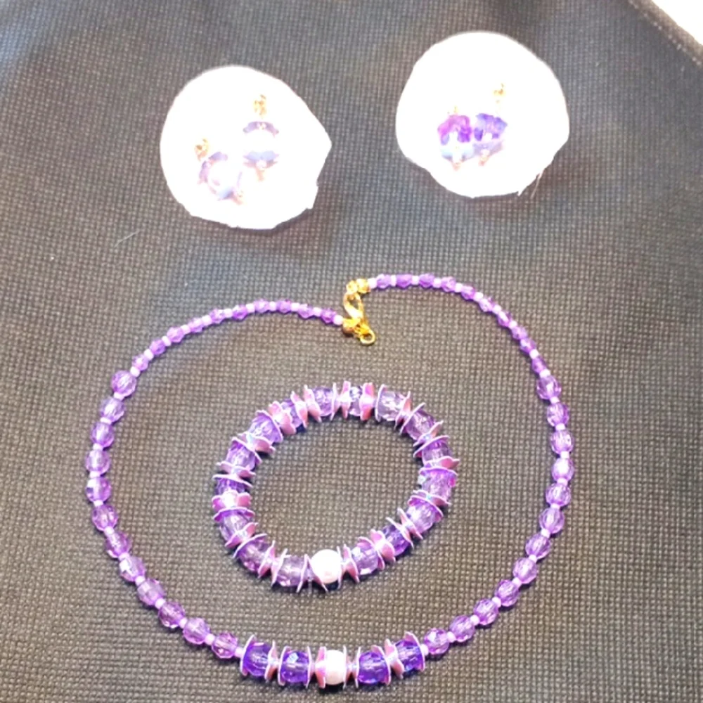 NEW ๐คฉ Purple Beaded Jewelry Set - Picture 1 of 5